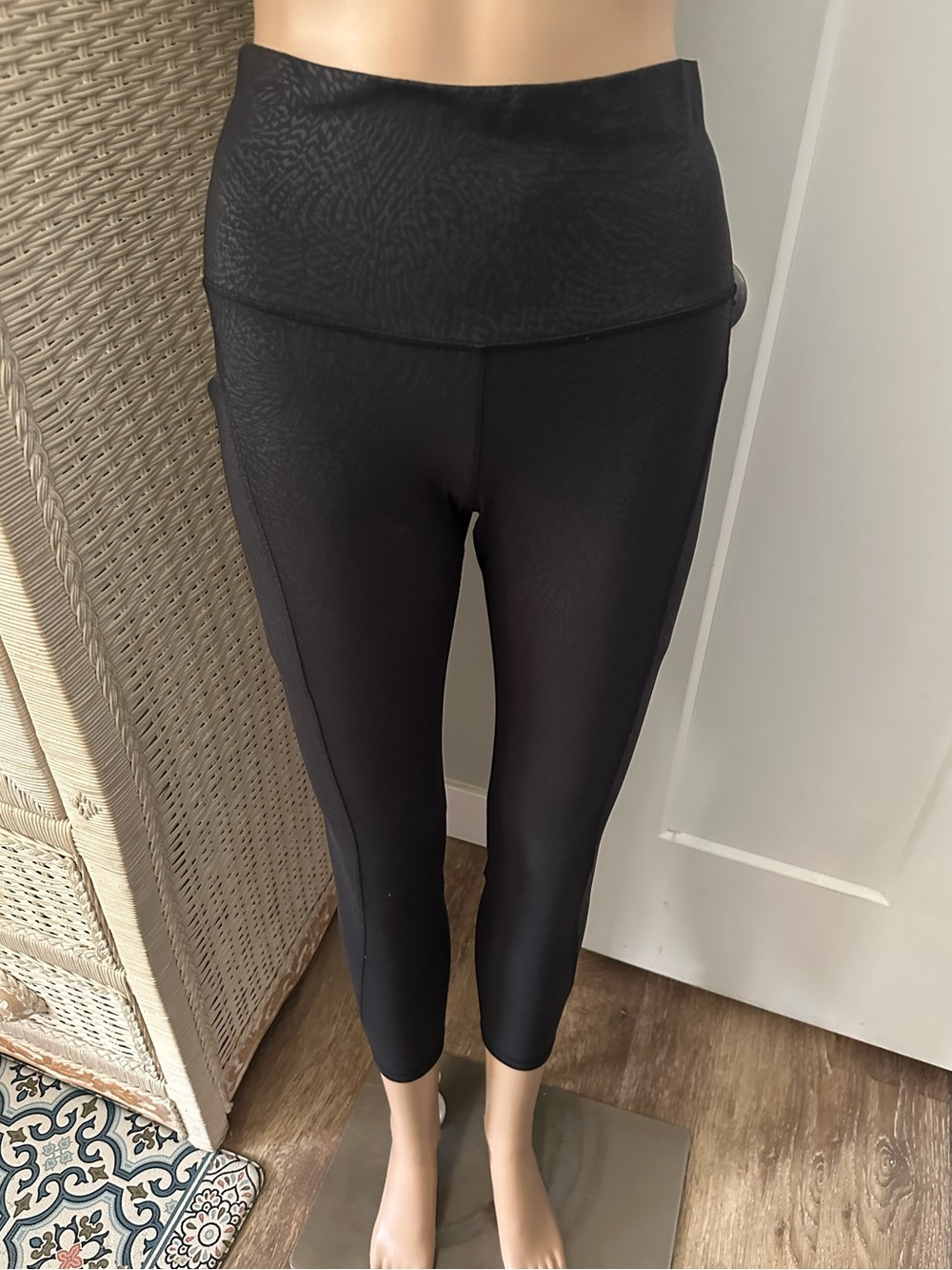Lululemon Pocket Aligns